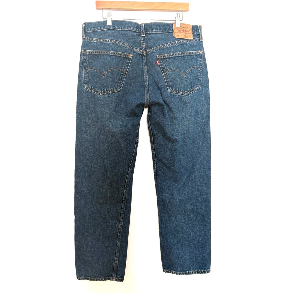 Levi's Men's 501 38W x 30L Fit Button Fly Jeans‎ - Dark Stonewash - Picture 2 of 6